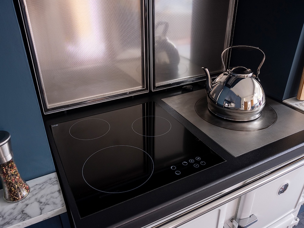 Foto Duurzaam koken met een klassiek fornuis FotoDuurzaam koken met een klassiek fornuis